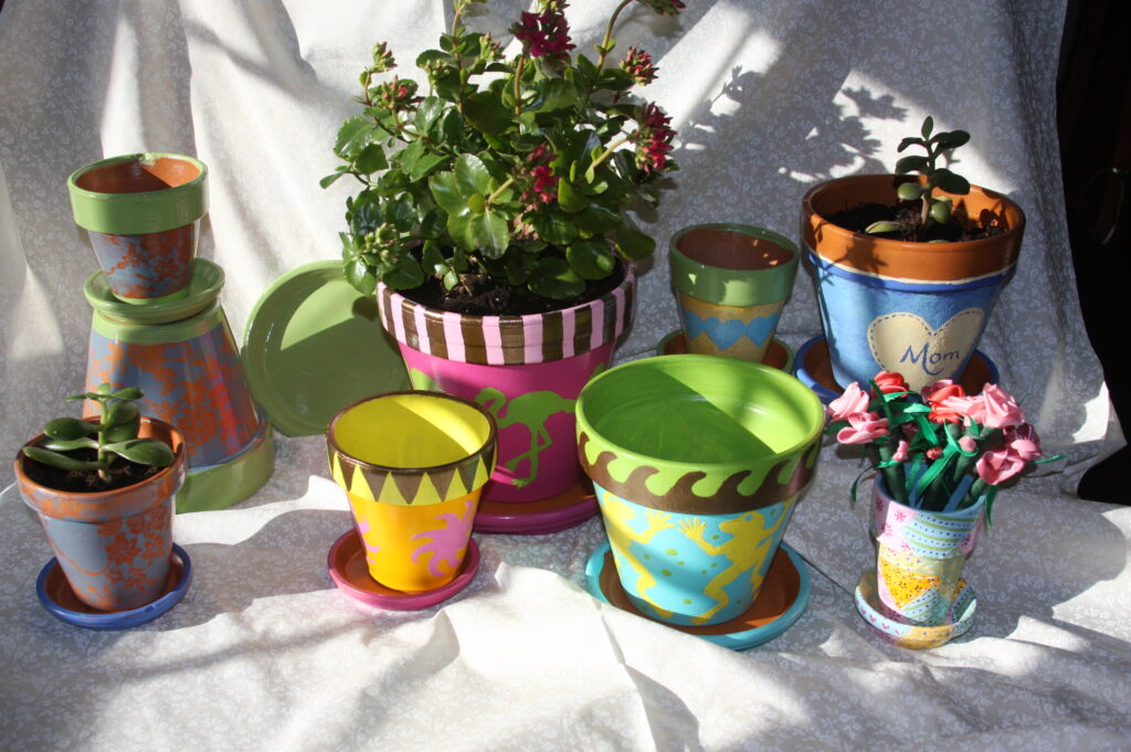 painted-flower-pot-childrens-craft.jpg