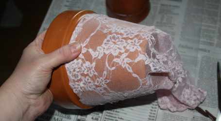 Lacey flower pot tutorial